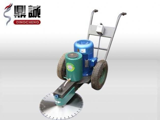 點(diǎn)擊查看詳細(xì)信息<br>標(biāo)題：手推式切樁機(jī) 閱讀次數(shù)：13136