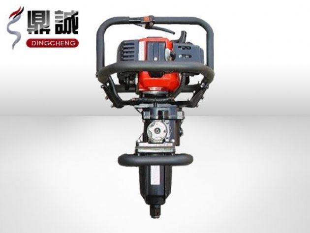 點(diǎn)擊查看詳細(xì)信息<br>標(biāo)題：便攜式內(nèi)燃扳手 閱讀次數(shù)：4109